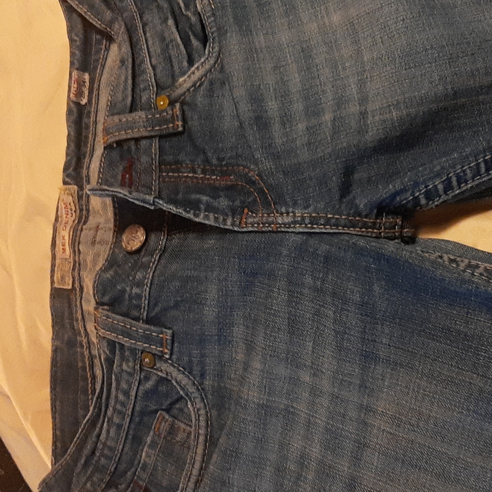 MEK JEANS